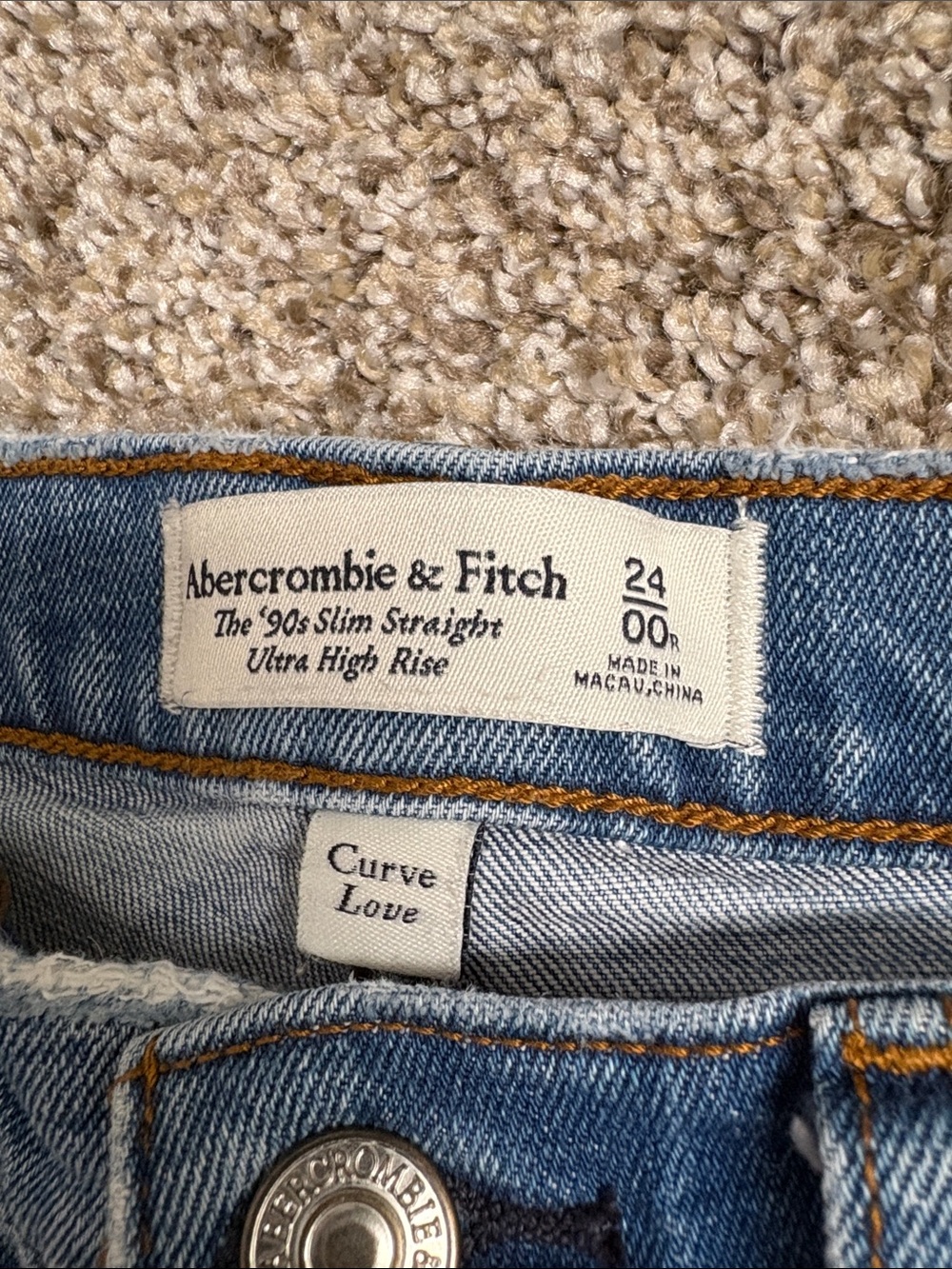 Abercrombie & Fitch Jeans - The 90s Slim Straight Ultra High Rise